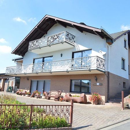 Apartment In Eifel With Children S Playground Lirstal Zewnętrze zdjęcie