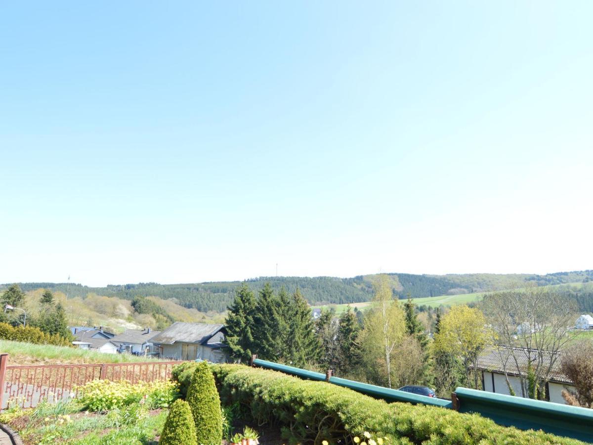 Apartment In Eifel With Children S Playground Lirstal Zewnętrze zdjęcie