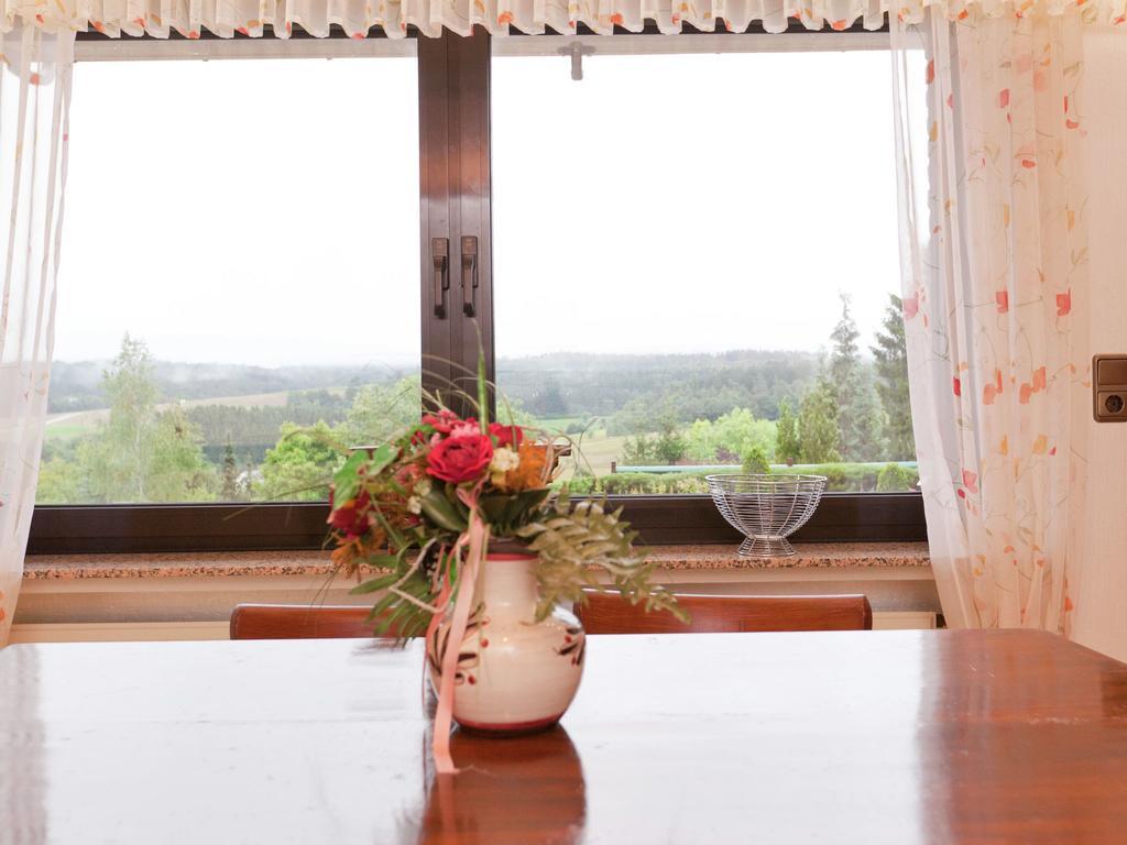 Apartment In Eifel With Children S Playground Lirstal Zewnętrze zdjęcie
