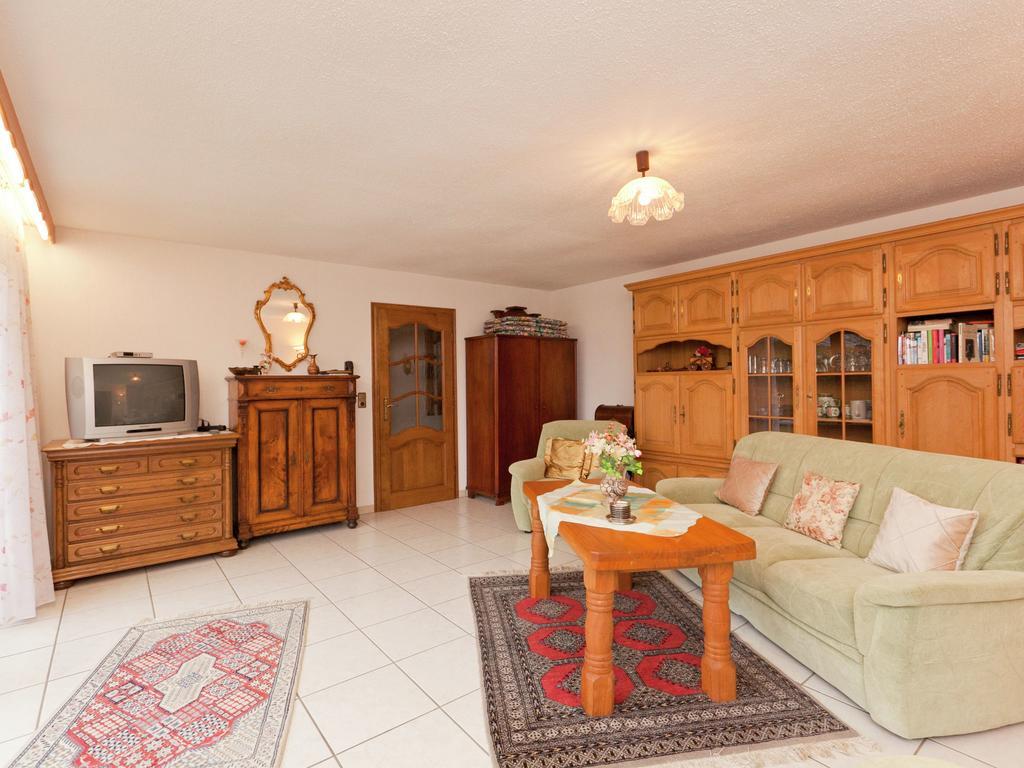 Apartment In Eifel With Children S Playground Lirstal Zewnętrze zdjęcie